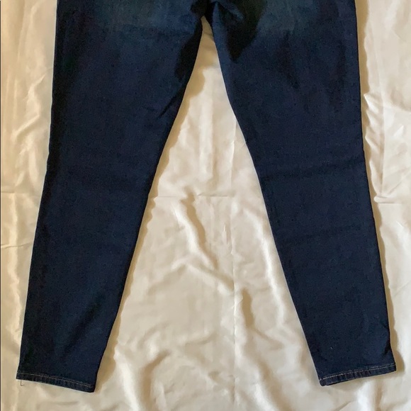 Levi’s Women’s Denizen Jeans - Picture 11 of 14